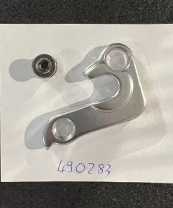 PATTE DE DERAILLEUR 1T GIANT