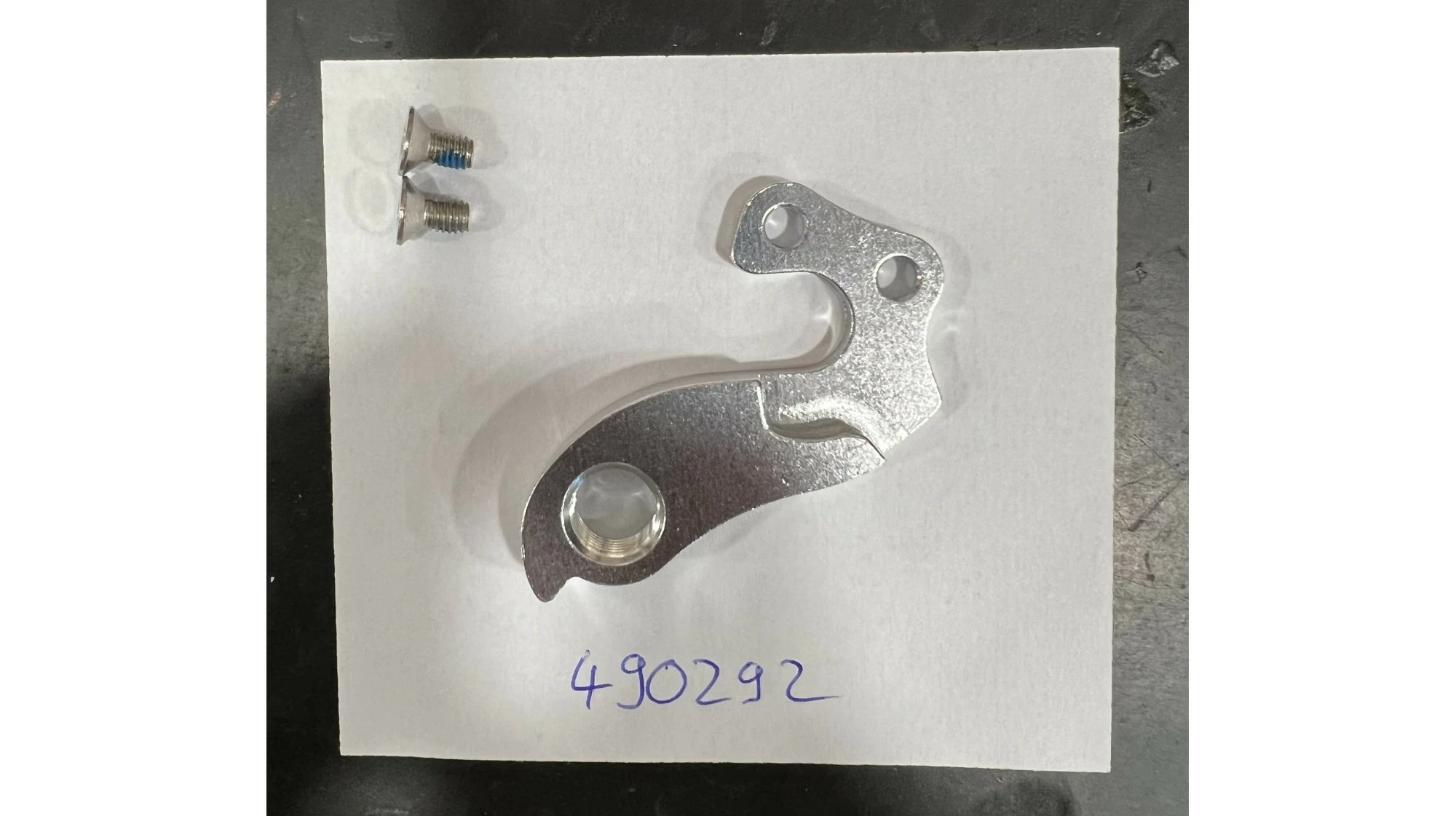 PATTE DE DERAILLEUR ADAPTABLE 4 PATTE DE DERAILLEUR ADAPTABLE – Image 2